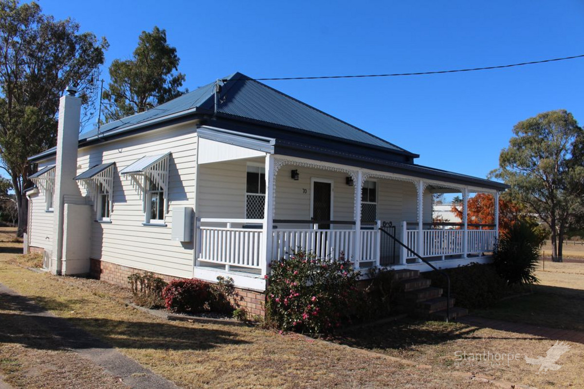 Creekview Cottage In the Heart of Stanthorpe Stanthorpe Real Estate