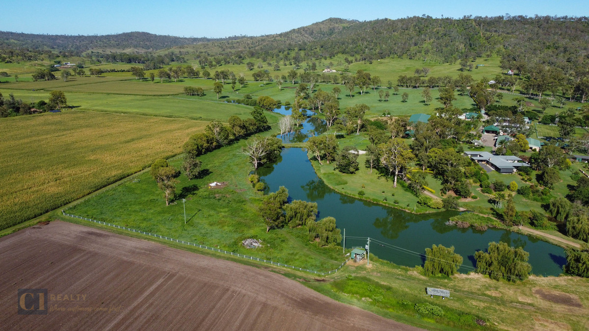 Commercial farming enterprise of 4,590 acres in Scenic Rim, Queensland