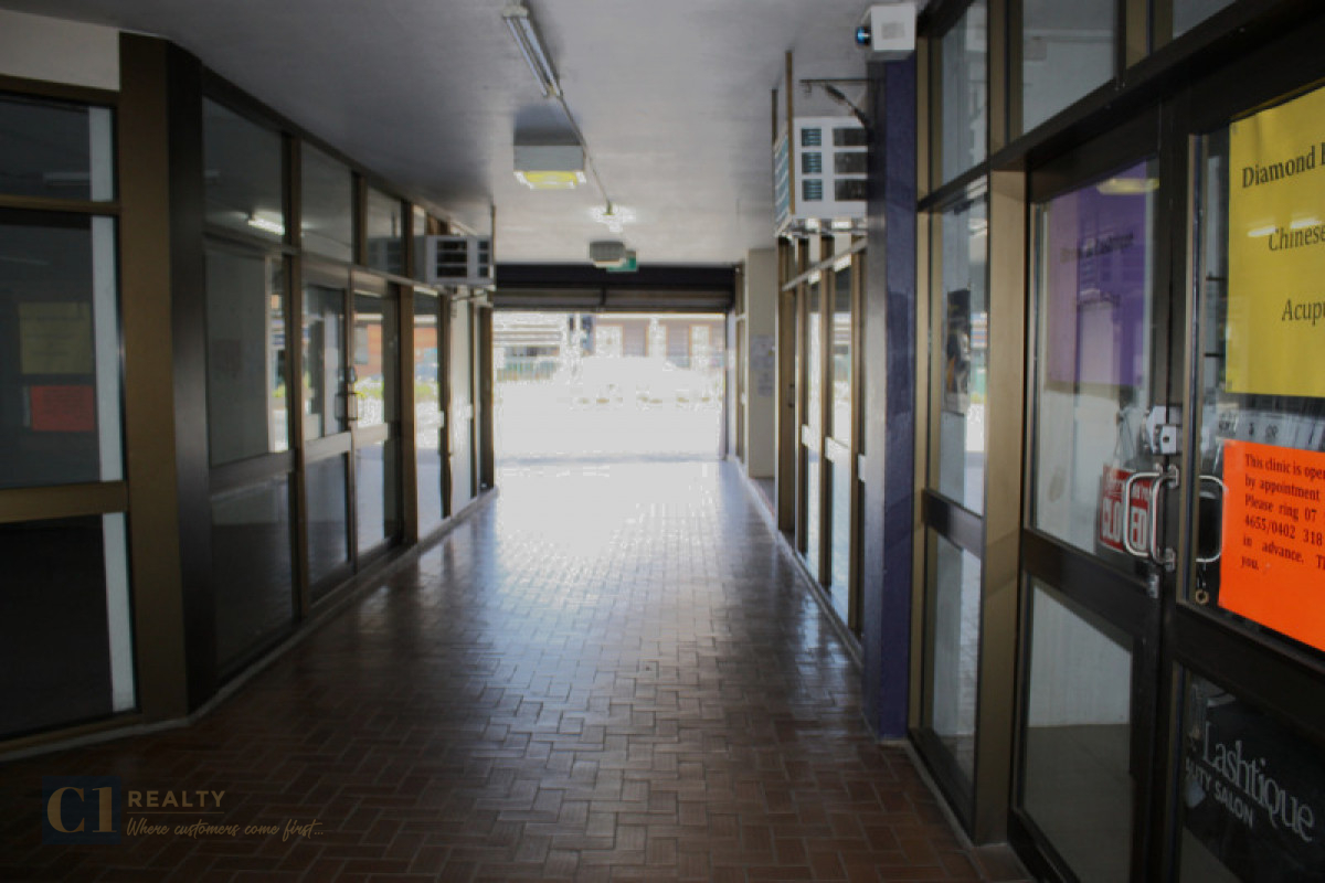 Shop for lease with one months free rent C1 Realty