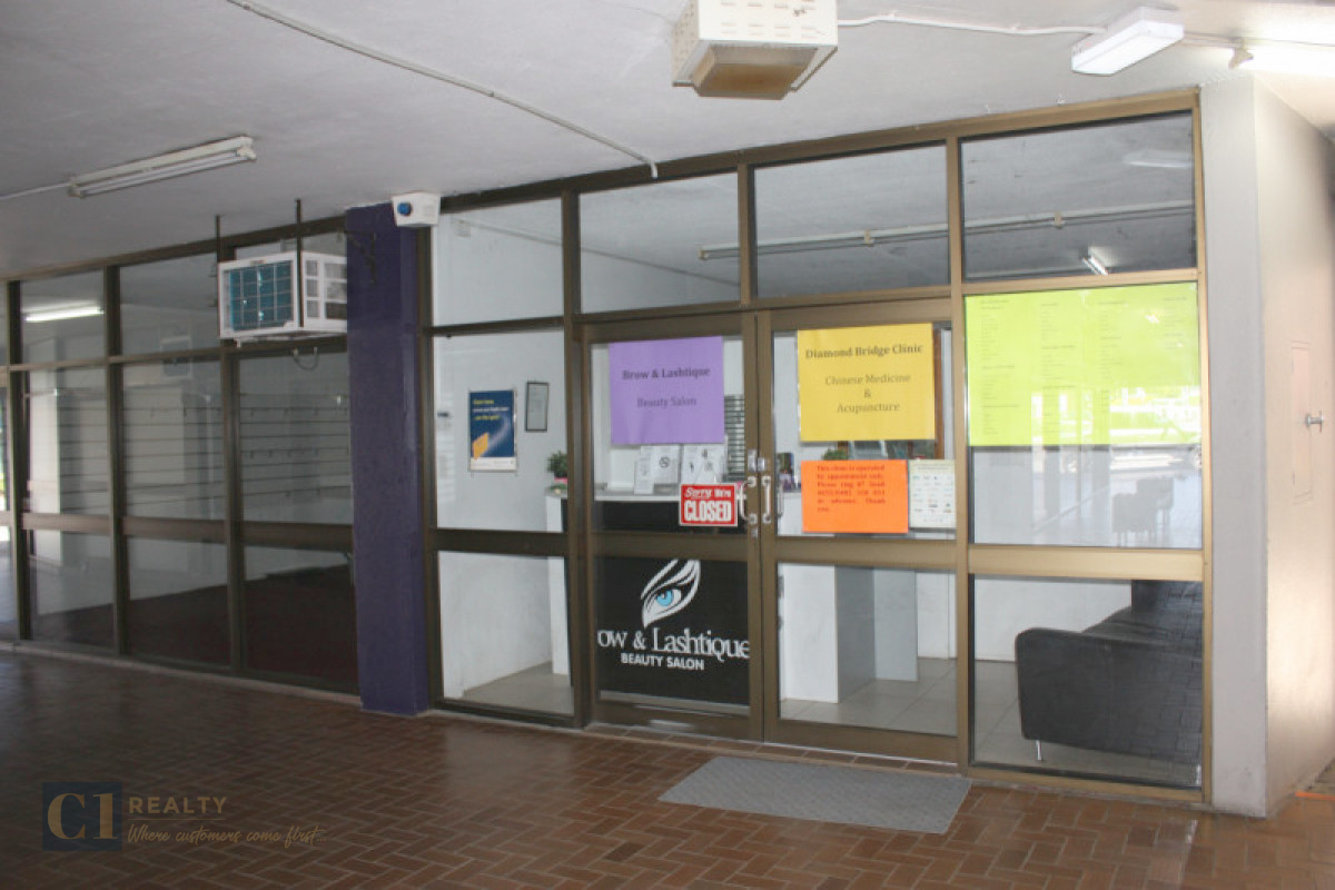 Shop for lease with one months free rent C1 Realty