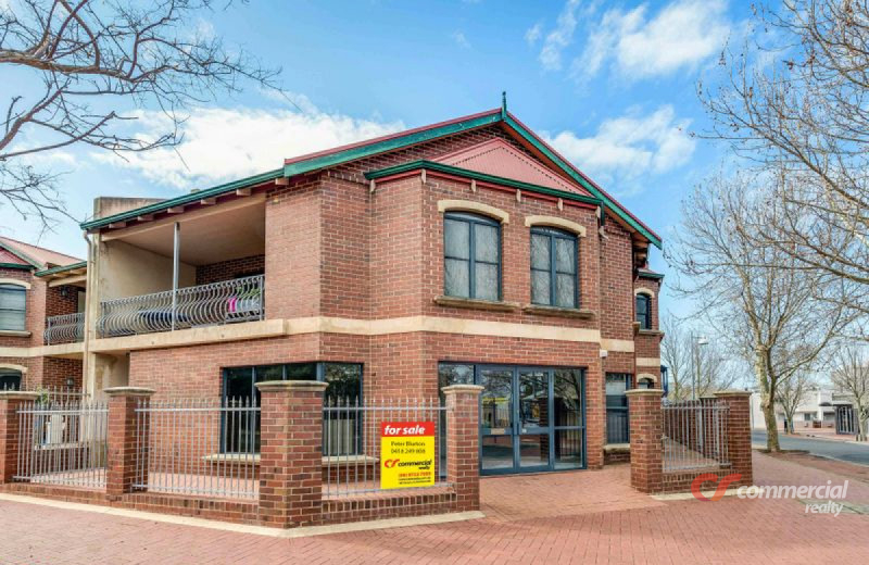  Marlston Hill..corner site..FOR SALE