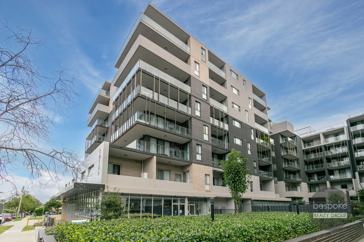  Applications Pending Luxury One Bedroom Omega Apartment