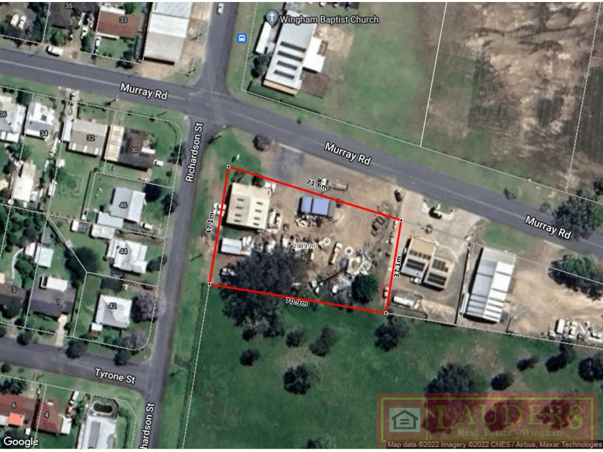  INDUSTRIAL SHED IN PRIME LOCATION