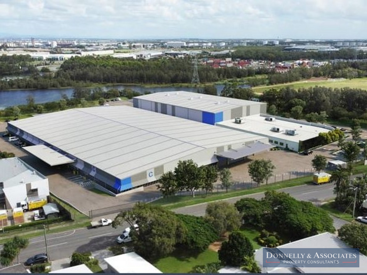 TRADE COAST WAREHOUSE / FACTORY Donnelly & Associates Pty Ltd