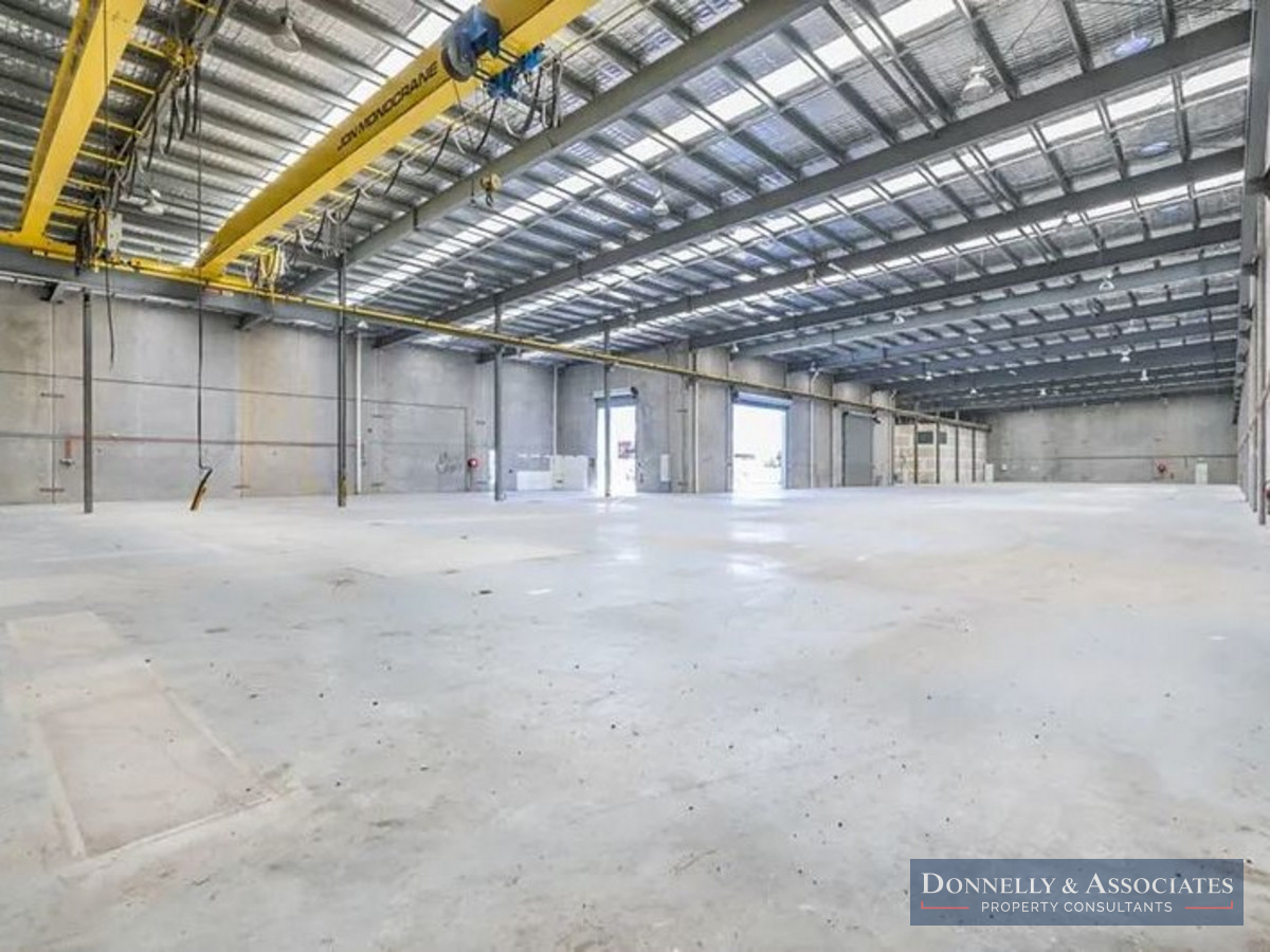 TILT PANEL WAREHOUSE IN KINGSTON Donnelly & Associates Pty Ltd
