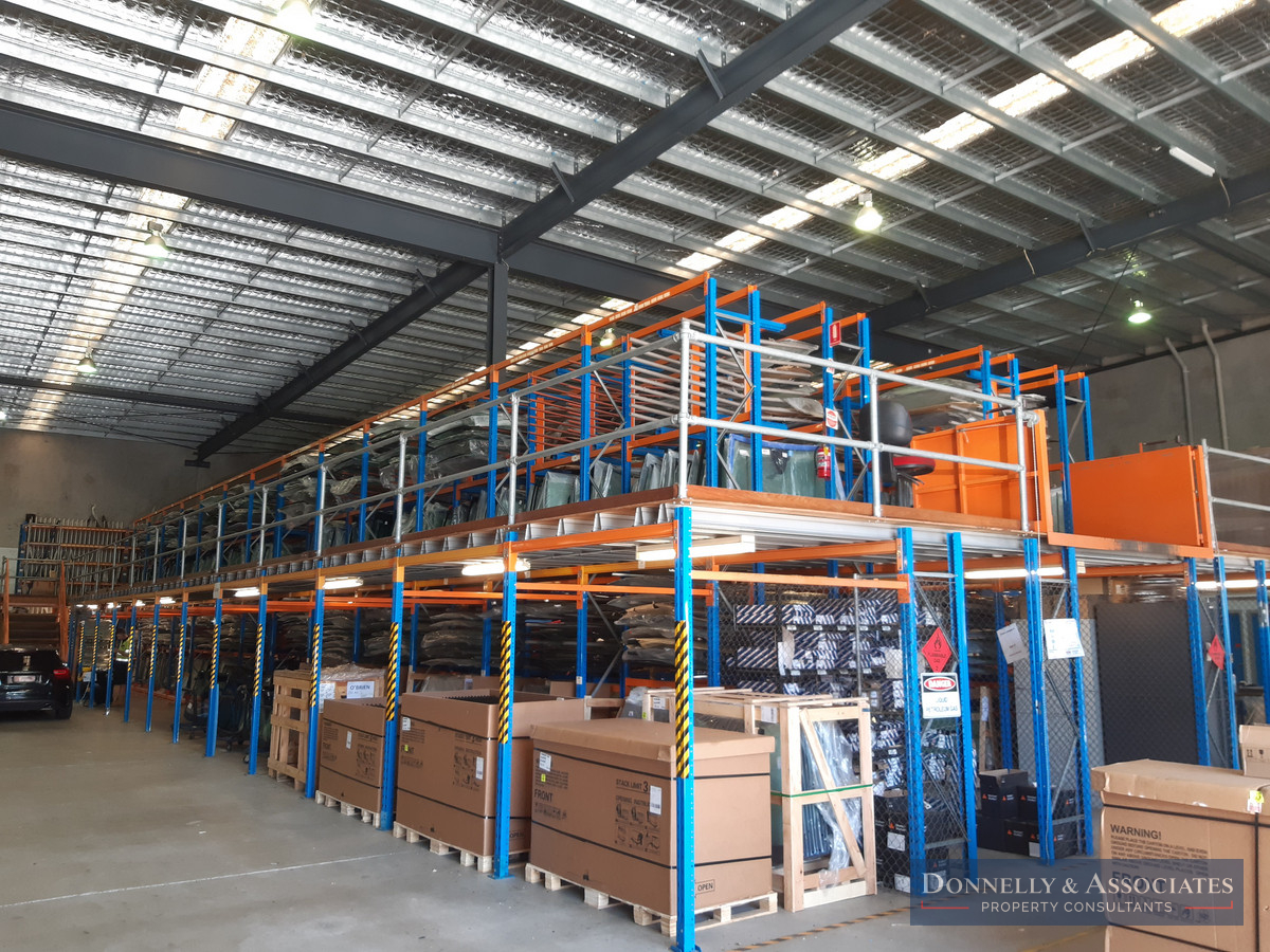 LARGE HIGH BAY WAREHOUSE IN UNDERWOOD Donnelly & Associates Pty Ltd