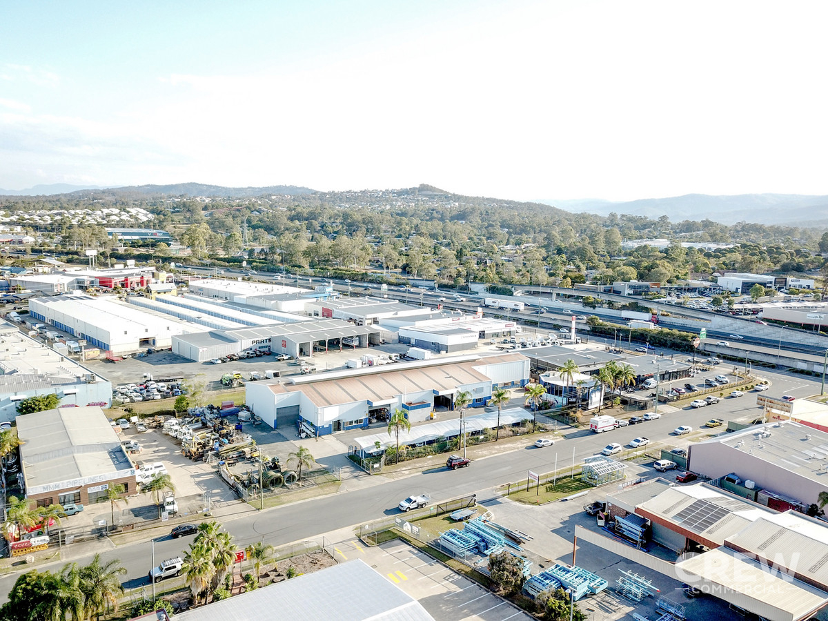 High Clearance Warehouse and Office Just Off M1 Pacific Motorway Crew Commercial