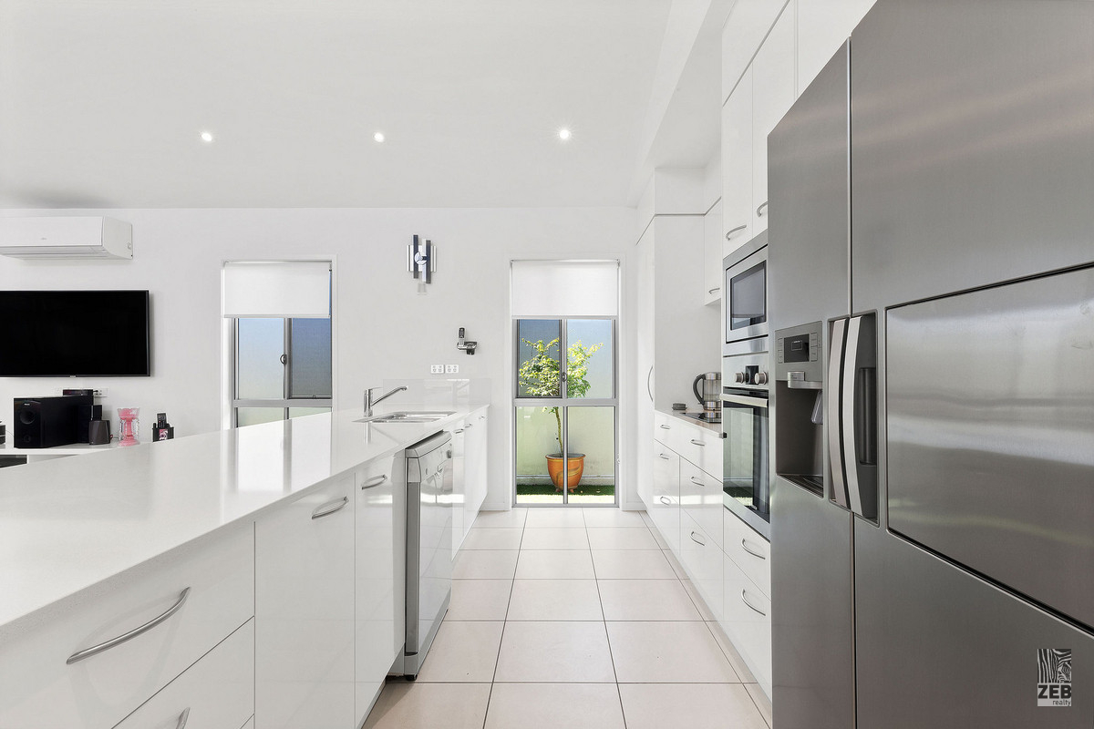 Holiday at Home A Life Less Ordinary! Zeb Realty Buderim Real