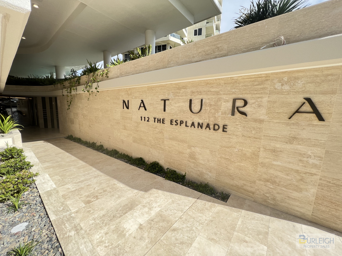 Luxurious Burleigh Beachfront Beachfront Apartment Burleigh Property