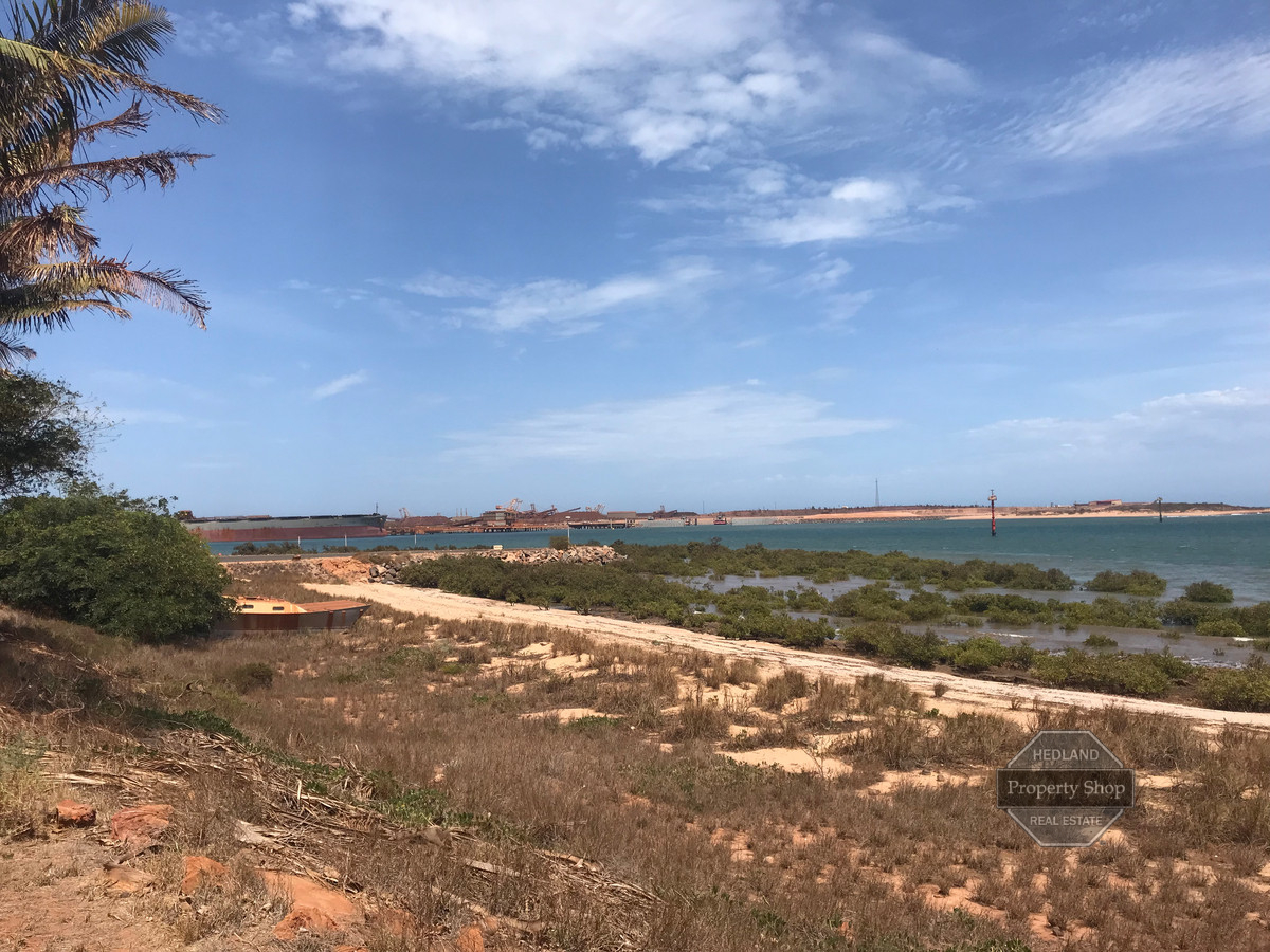  ABSOLUTE BEACH FRONT PROPERTY