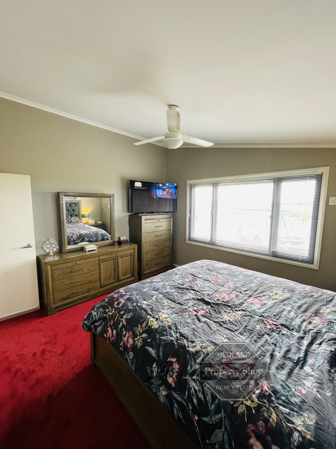  STUNNING RED HOT PROPERTY!