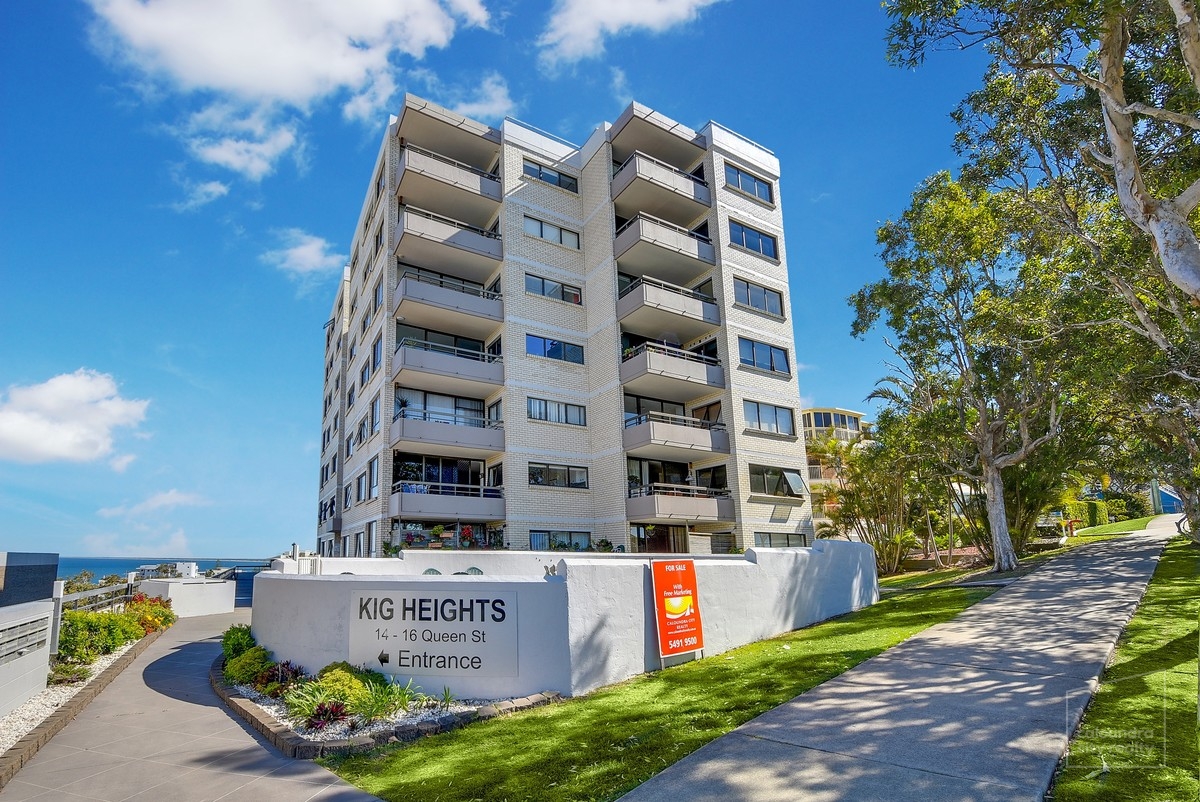 PANORAMIC VIEWS AT KINGS BEACH • Caloundra City Realty