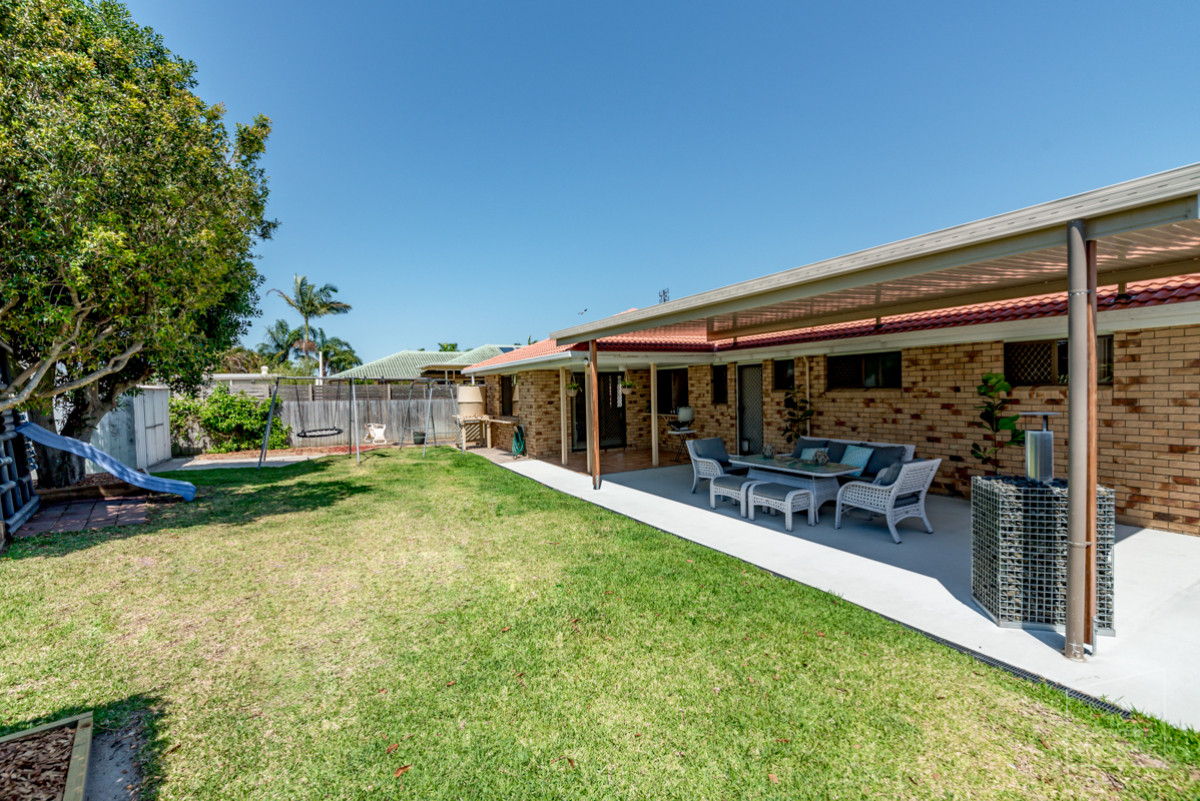 FABULOUS FAMILY HOME IN GOLDEN BEACH • Caloundra City Realty