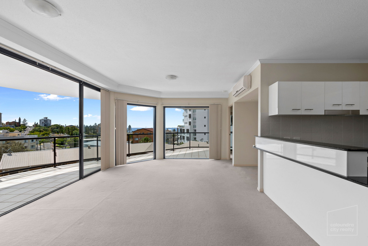 SPECTACULAR UNIT WITH IMPRESSIVE VIEWS • Caloundra City Realty