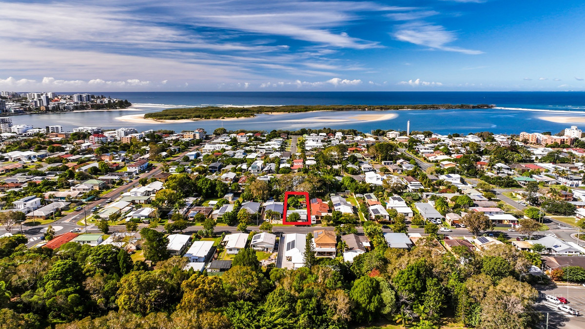 BIG BLOCK WITH BIG VALUE IN GOLDEN BEACH • Caloundra City Realty