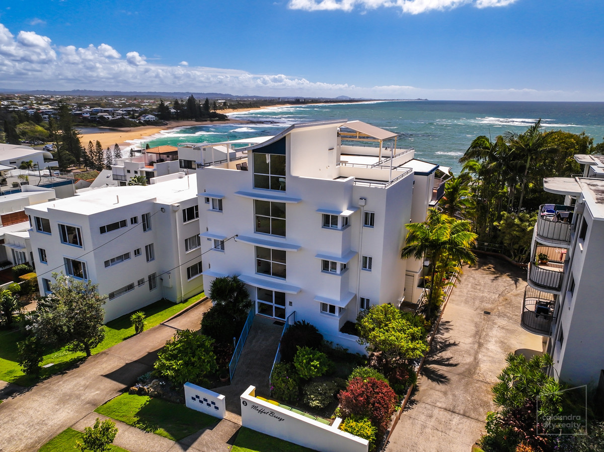 AMAZING MOFFAT BEACH APARTMENT WITH ROOF TOP TERRACE • Caloundra City Realty
