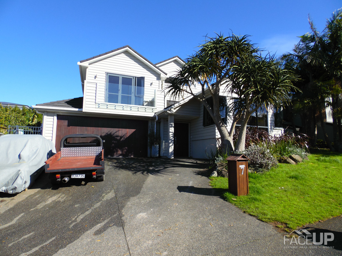  Te Atatu Peninsula, 4 bedrooms, 850