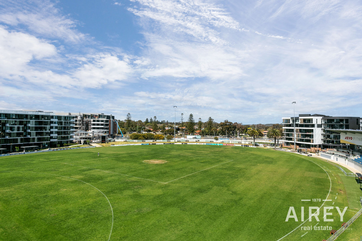 CLAREMONT OVAL VIEWS! Airey Real Estate