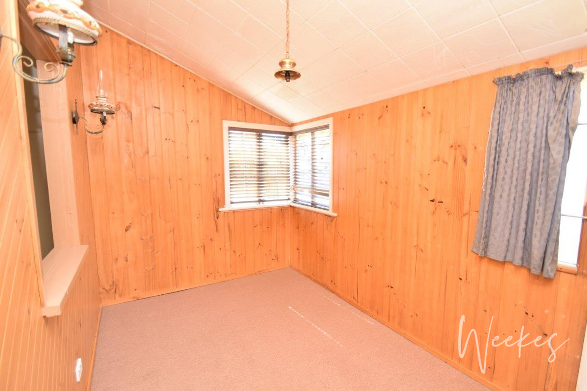 2-bedroom-highset-home-with-sheds-weekes-property-co