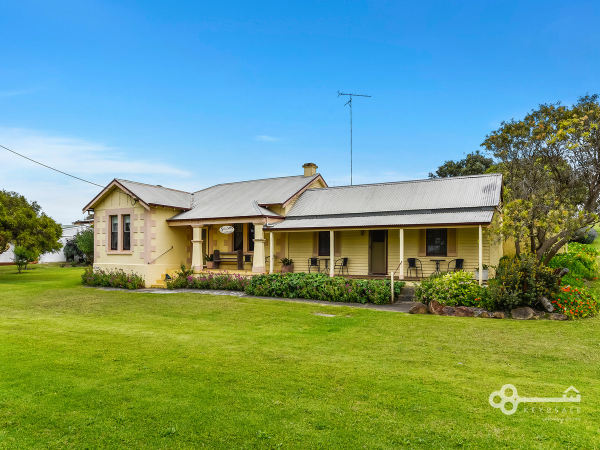 NELSON COTTAGE RIVER LIFESTYLE WITH AN Key2Sale