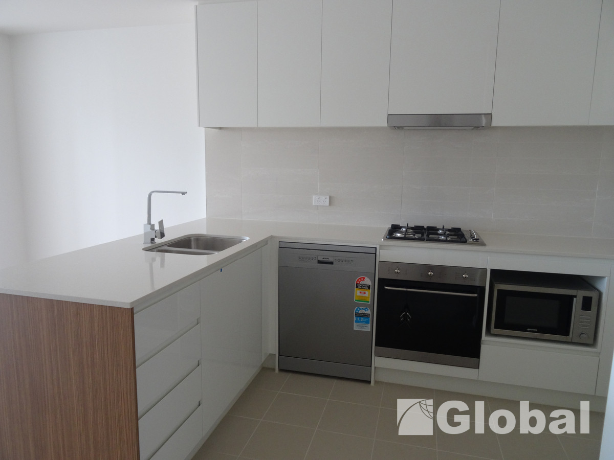 BRAND NEW SHEARWATER UNIT in the heart of Warners Bay Global Property