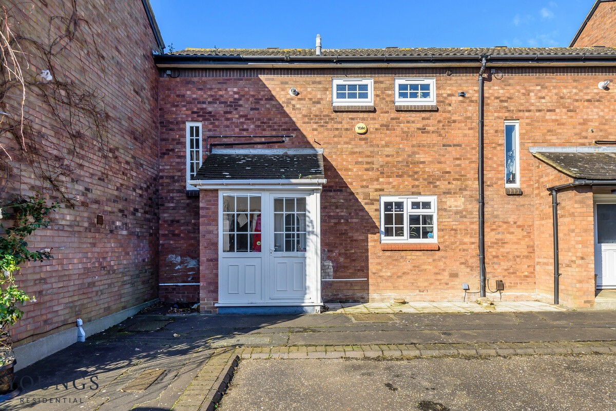 27 Hollands Walk, Basildon, Essex SS16 4QB