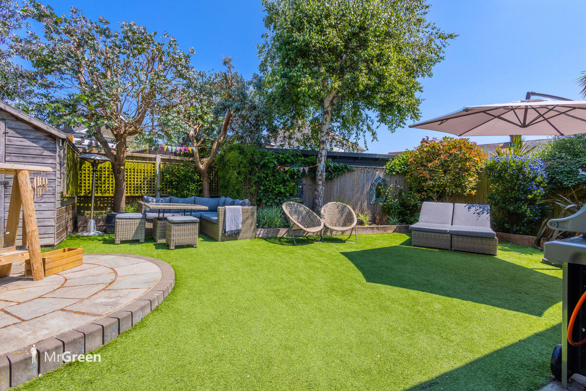 Stanpit, Christchurch, Dorset, BH23 3LU Mr Green Estate Agents