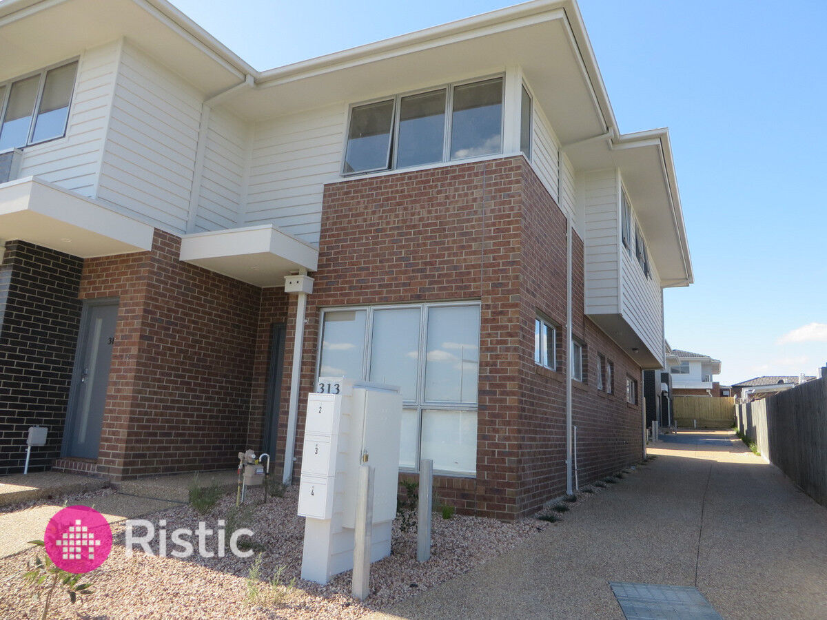 2 Bedroom Townhouse in the Mill Park Lakes Estate · Ristic Real Estate