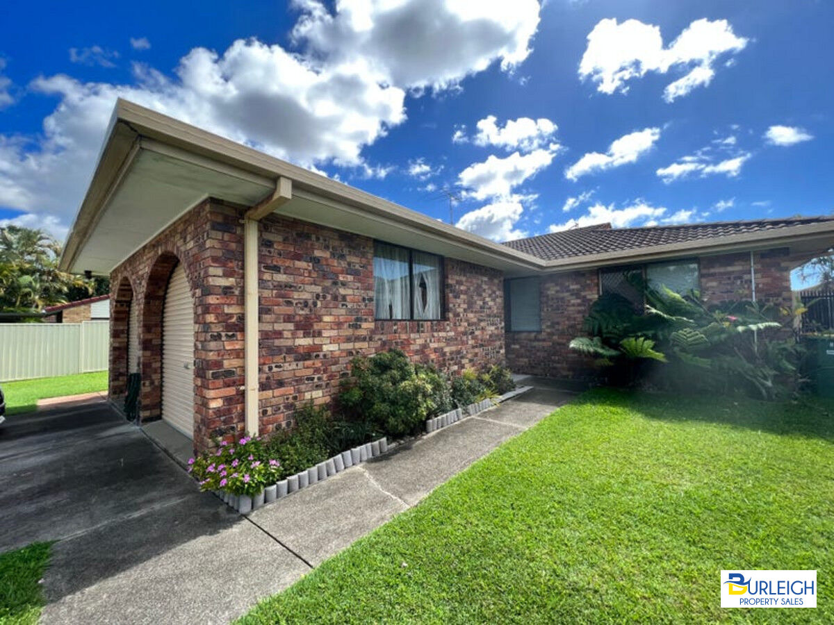 Duplex Close to School Burleigh Property Sales