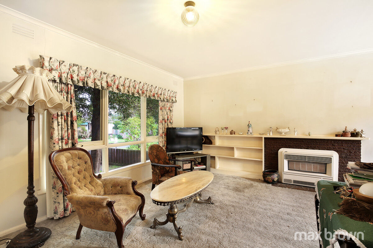 A SLICE OF MONTROSE MAGIC !! Max Brown Real Estate Group