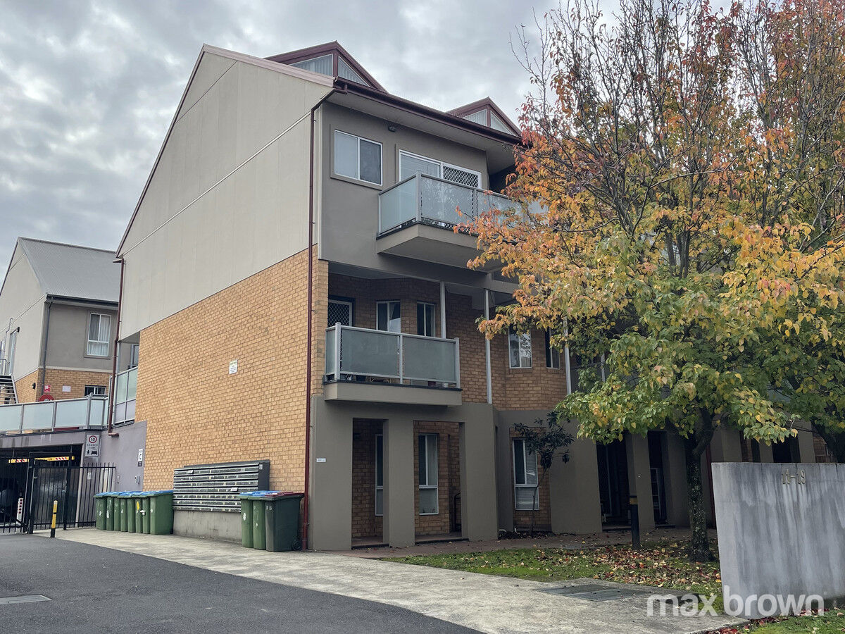 2 Bedroom Apartment with park views in the heart of Croydon Max Brown