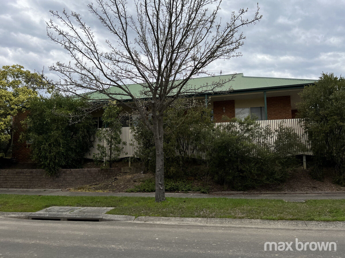 FANTASTIC THREE BEDROOM FAMILY HOME IN POPULAR CHIRNSIDE VILLAGE Max