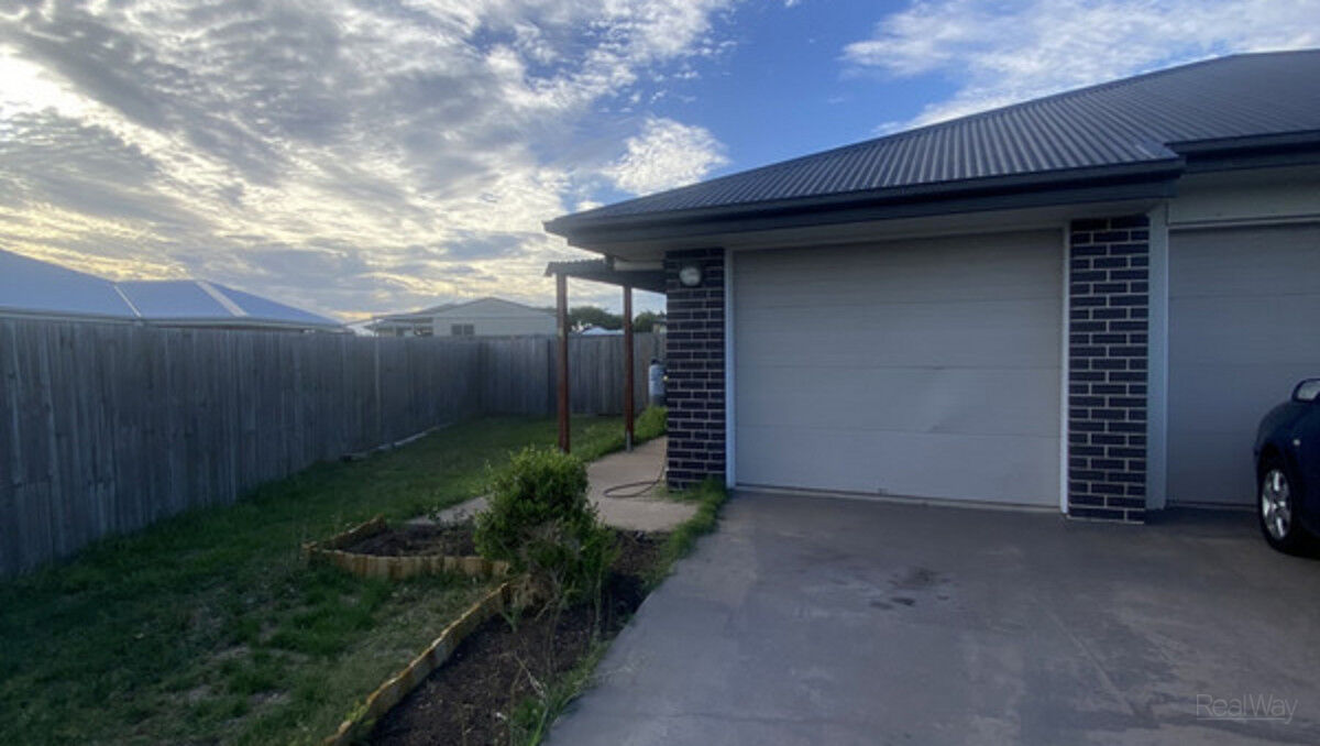 Great Two Bedroom Unit In Wyreema!, 320.00 p/w Rentals & Houses For Sale AustraliaWide