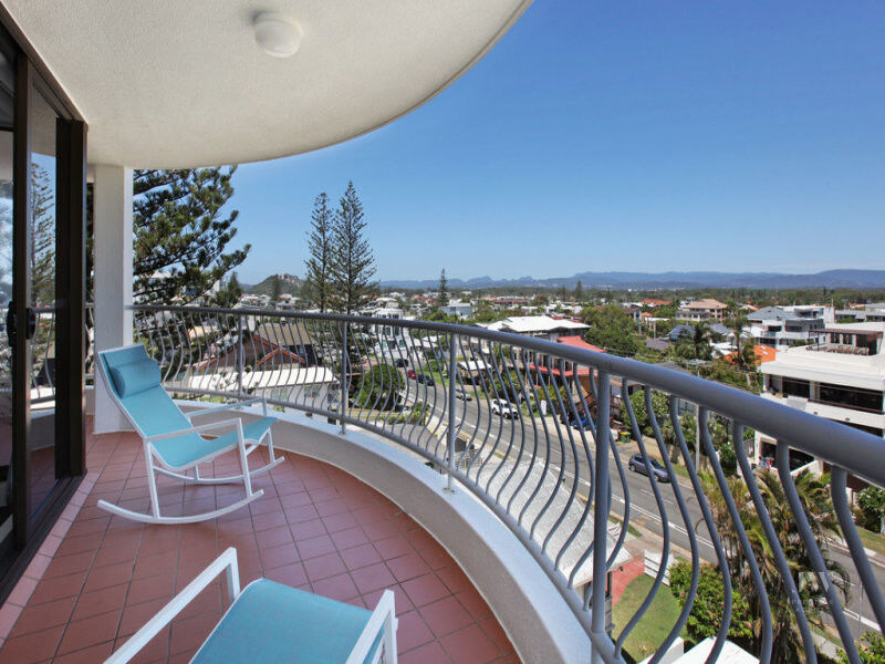 18 / 125 Albatross Avenue, Mermaid Beach Qld 4218