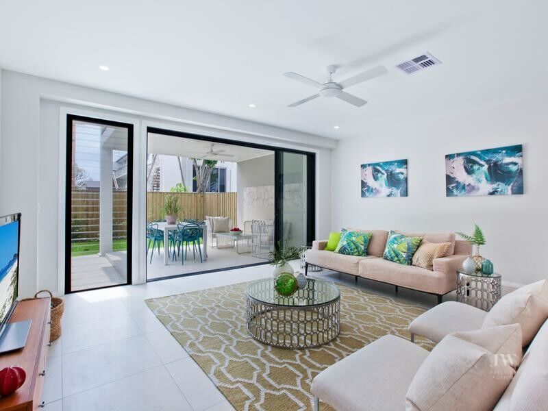 2 21 Arthur Street, Mermaid Beach Qld 4218