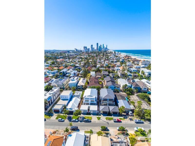 2 21 Arthur Street, Mermaid Beach Qld 4218