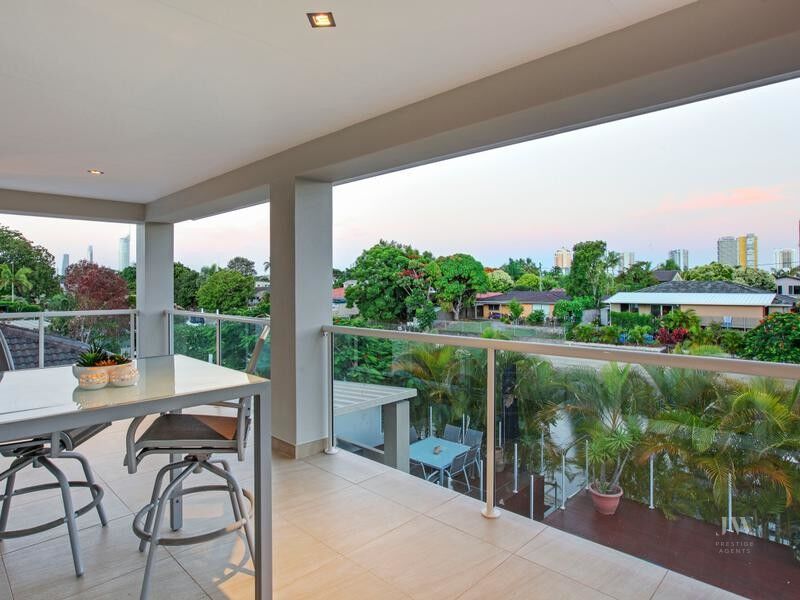 112 Rio Vista Boulevard, Broadbeach Waters Qld 4218