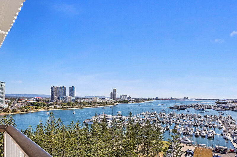 38 / 18 Macarthur Parade, Main Beach Qld 4217