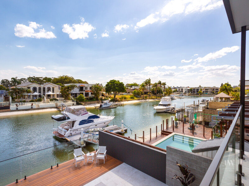 62 Gibraltar Drive, Isle Of Capri Qld 4217