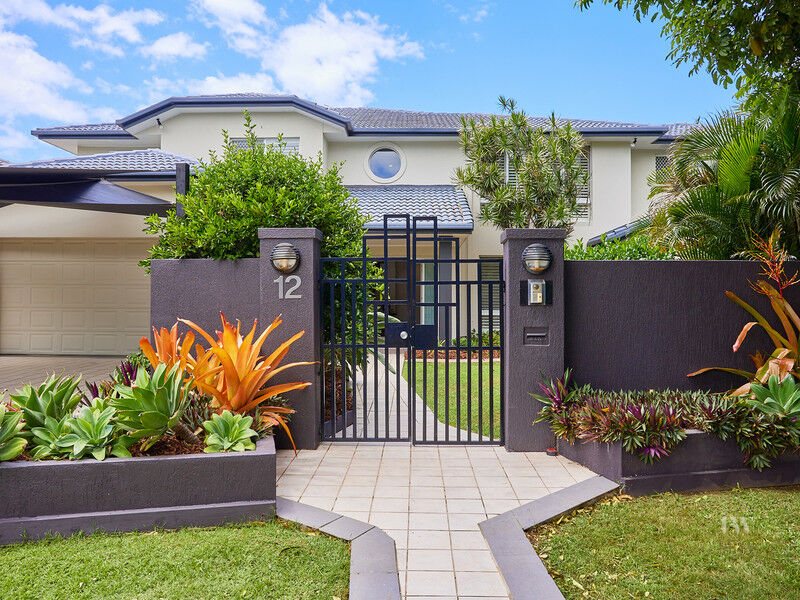 12 Cheval Court, Benowa Waters Qld 4217