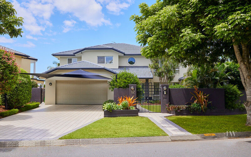 12 Cheval Court, Benowa Waters Qld 4217