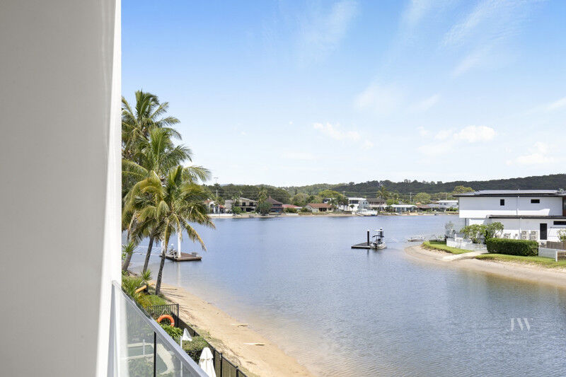 2 / 13 Marlin Court, Palm Beach Qld 4221