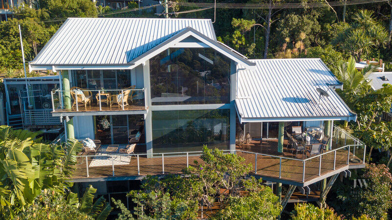 61 Crest Drive, Currumbin Qld 4223