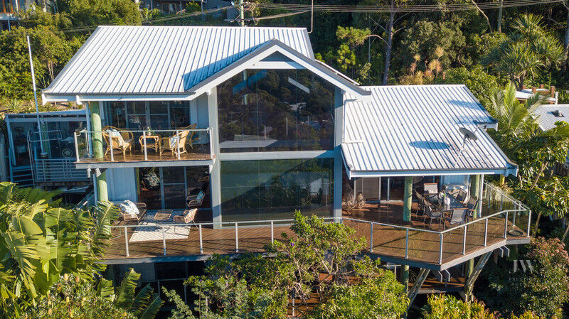 61 Crest Drive, Currumbin Qld 4223