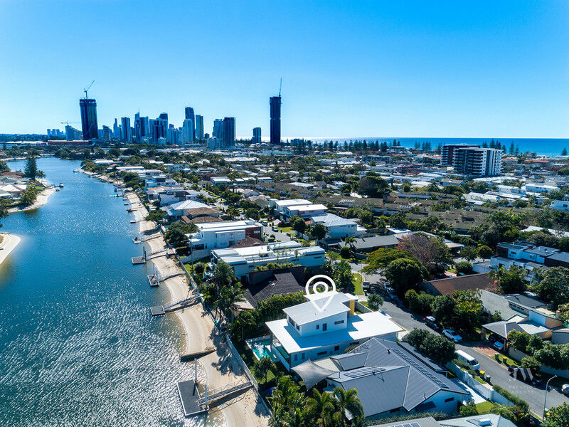 3 Quest Court, Mermaid Waters Qld 4218