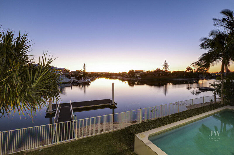 3 Quest Court, Mermaid Waters Qld 4218