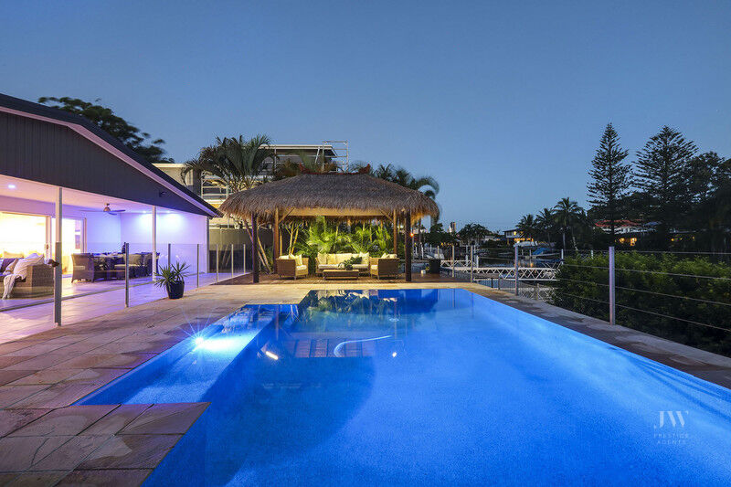 26 Moana Park Avenue, Broadbeach Waters Qld 4218