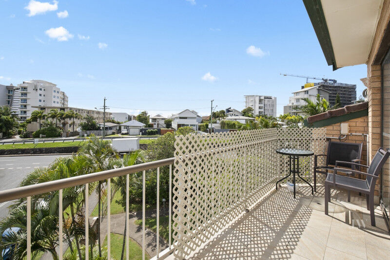 13 / 2 Twenty Eighth Avenue, Palm Beach Qld 4221