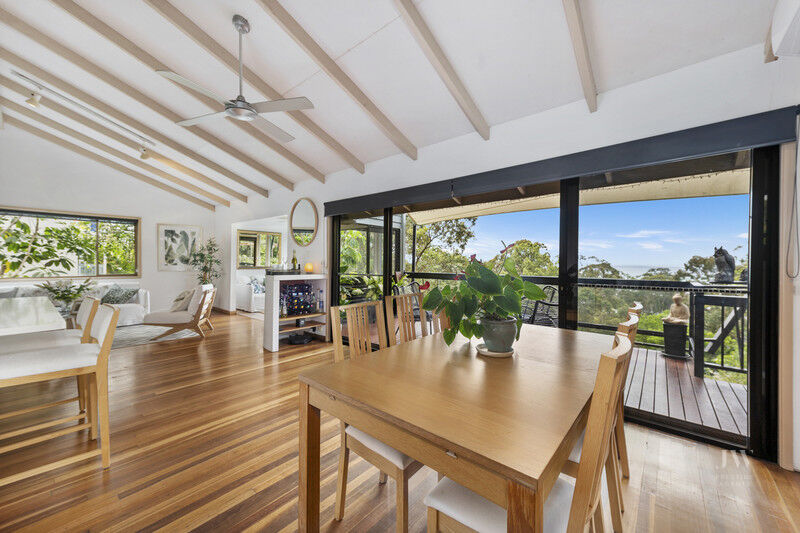 15 Ocean Grove, Currumbin Qld 4223