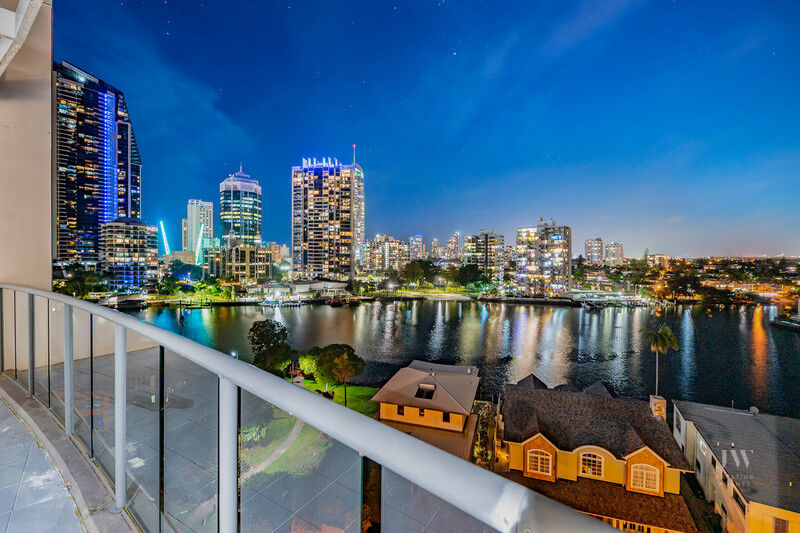 802 / 6 Tarcoola Crescent, Surfers Paradise Qld 4217